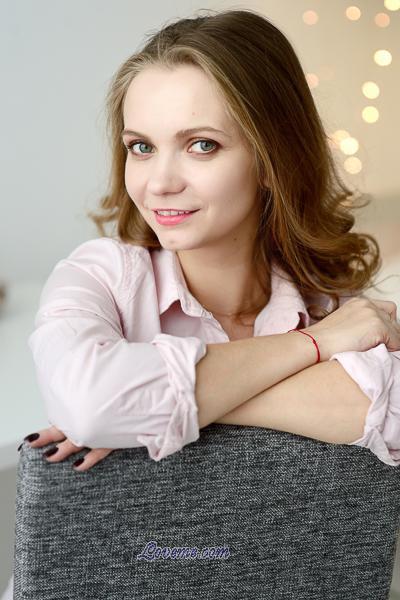 184386 - Aleksandra Age: 36 - Russia